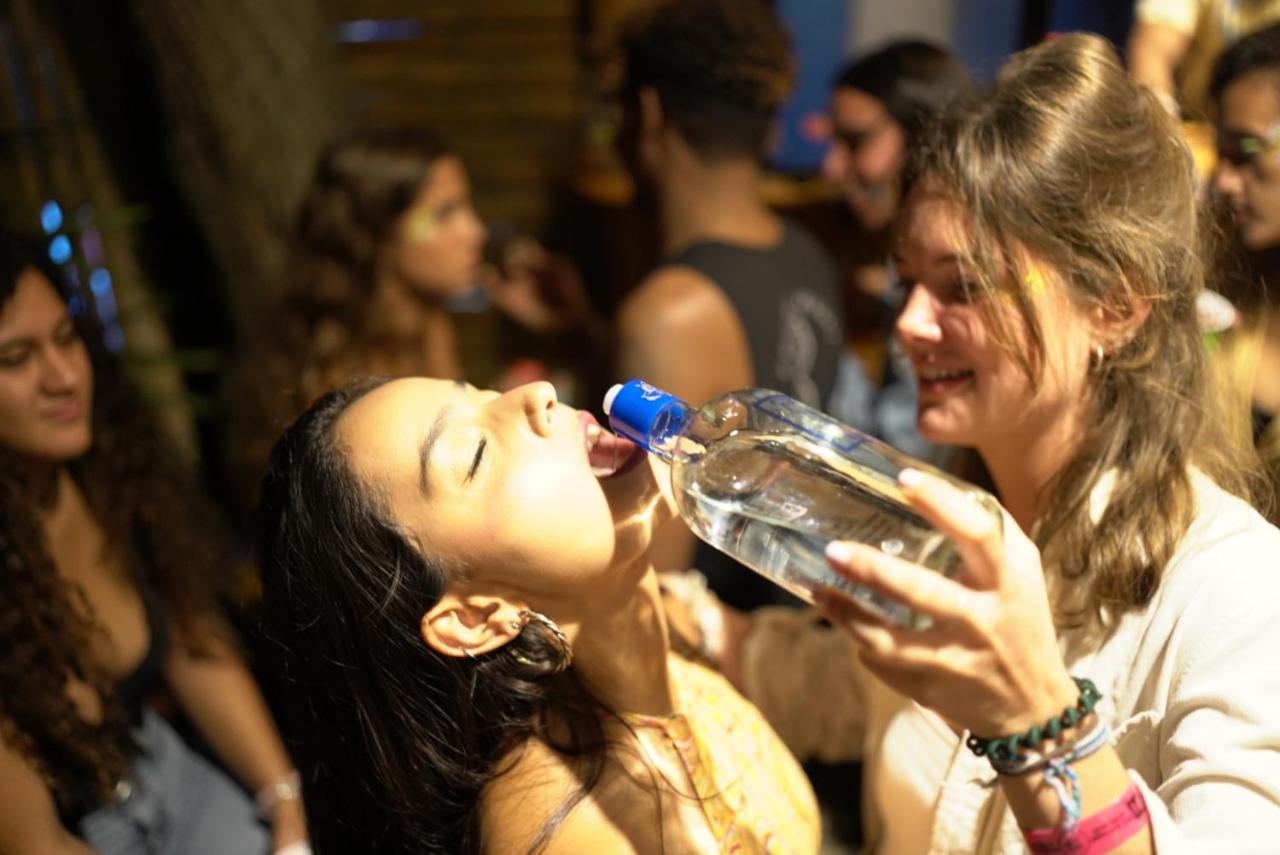 Hidden House Hostel Party Монтаньїта Екстер'єр фото